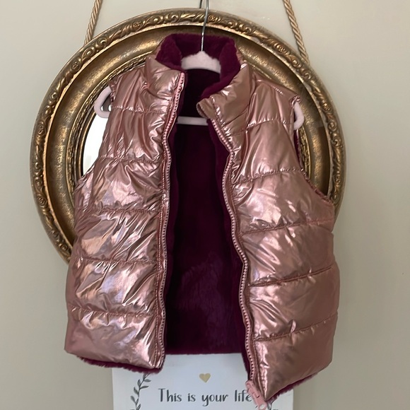 Reversible toddler vest size 4t - Picture 2 of 2